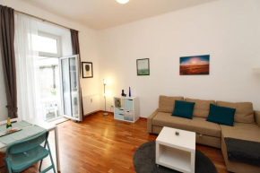 Schönes gemütliches Apartment mit privater Terrasse